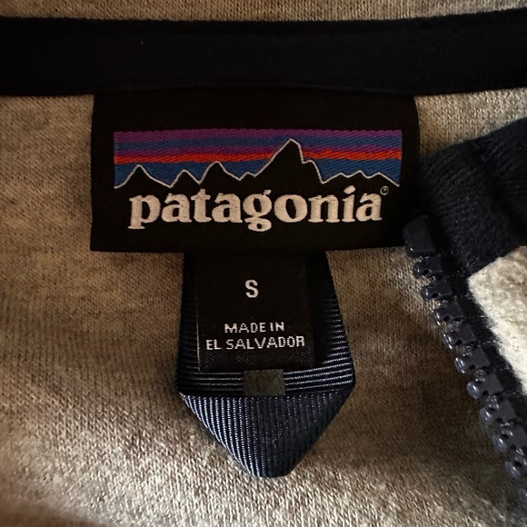 Patagonia men’s small vintage cream/gray with blue trim zip up jacket. - Picture 8 of 14